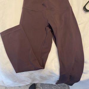 Lululemon size 4 luxtreme 23 Inch